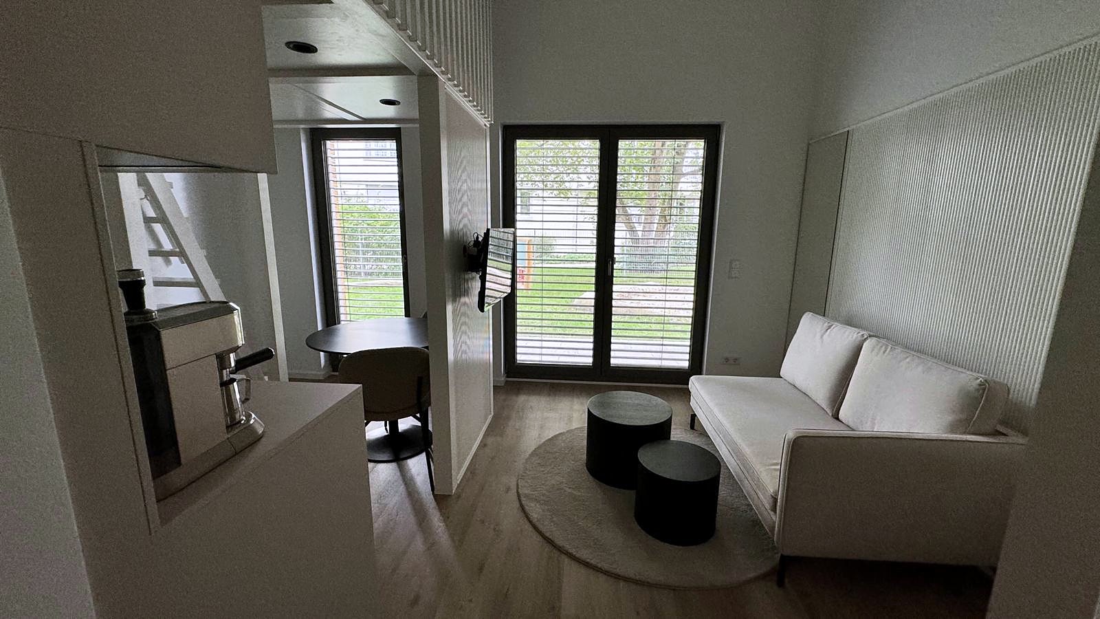 Ein-Raum-Apartment Berlin von HOME Schlafen & Wohnen: Ein-Raum-Apartment im Überblick